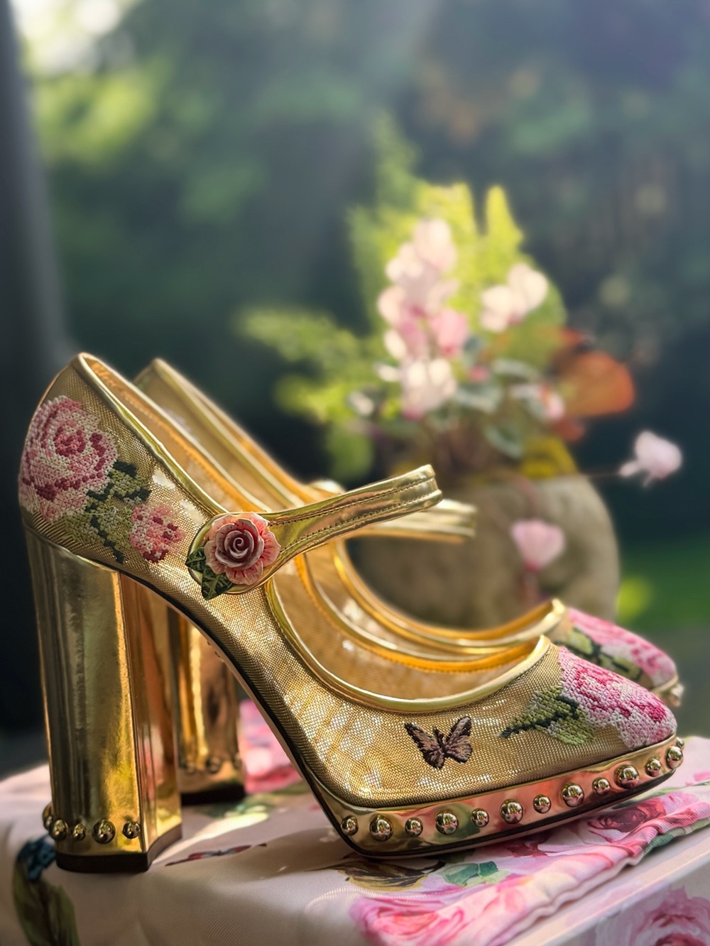 Dolce & Gabbana Gold Mesh & Leather Floral Studded Block Heel Mary Janes Size 40
